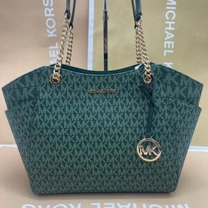 MICHAEL KORS 
Jet Set Travel Large Signature Chain Shoulder Tote Bag
Moss
NWT